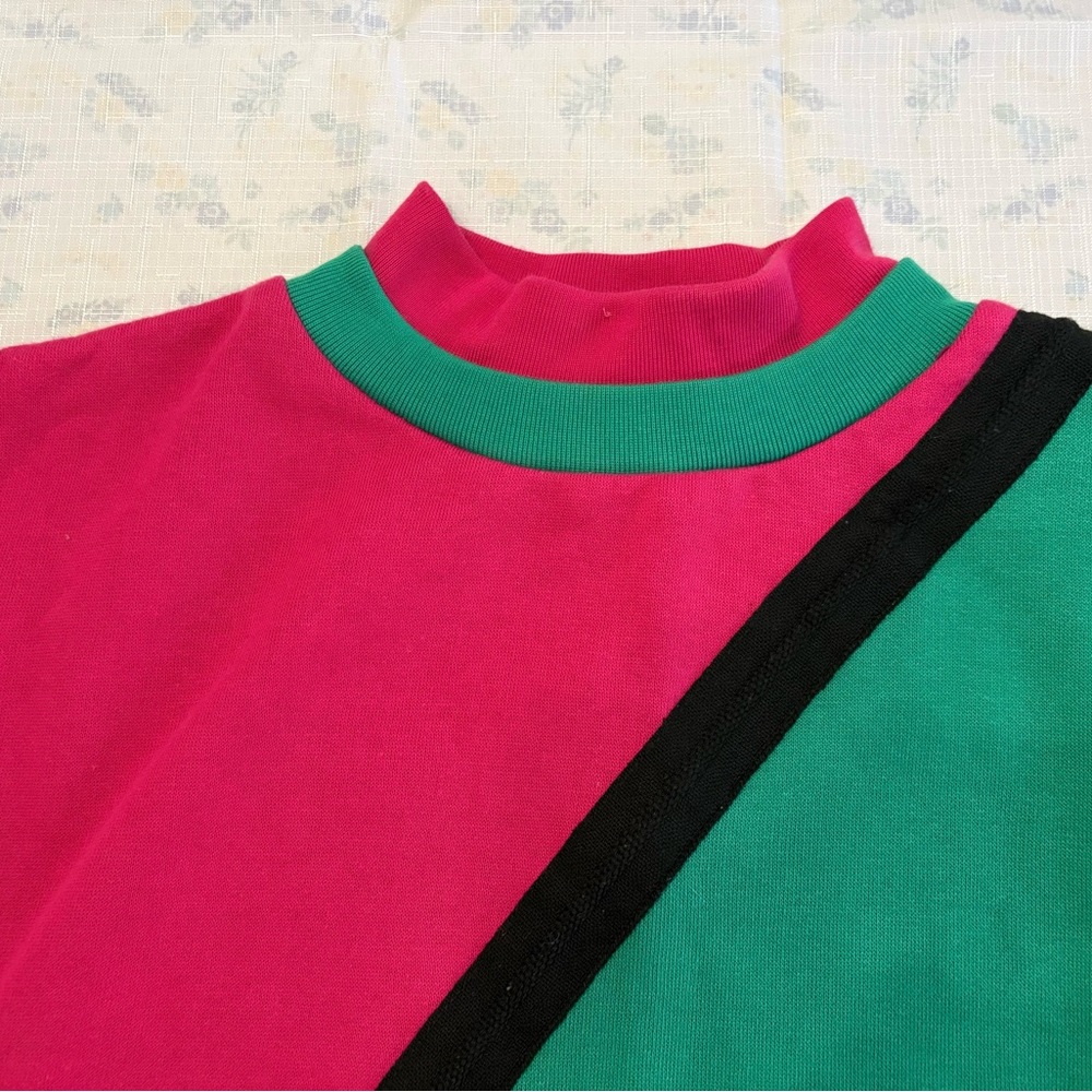 Vintage Colorblock Crewneck Sweatshirt - Picture 3 of 9